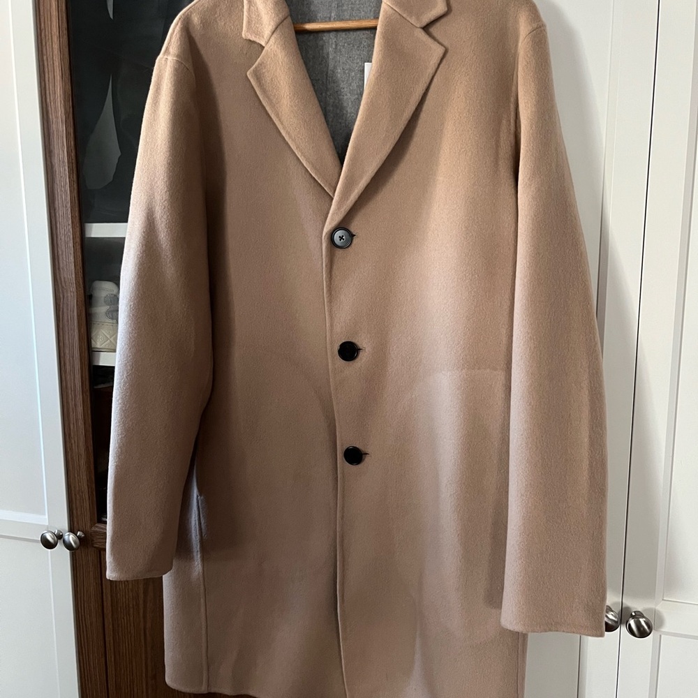 Theory Men Almec Coat in Double-Face Wool-Cashmere in palomino/lt grey mel